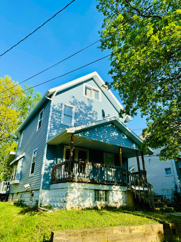 1085 Herberich Ave in Akron, OH - Foto de edificio - Building Photo