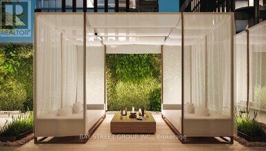 88 Queen St E in Toronto, ON - Building Photo - Building Photo