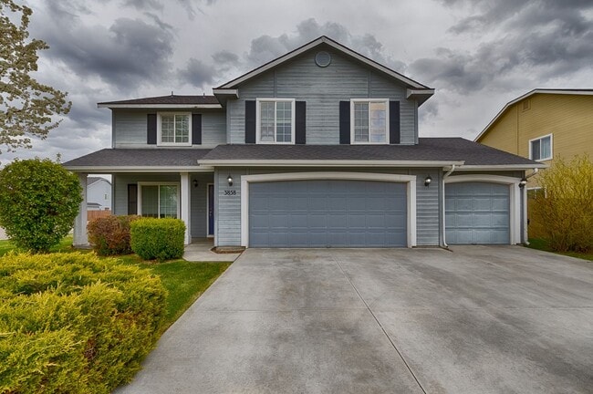 property at 3858 N Tupiza Ave