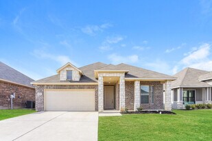 Tricon Southfork in Crowley, TX - Building Photo