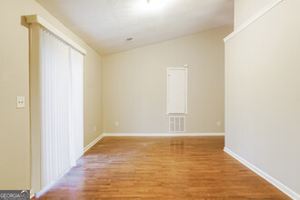 3830 Greenbrook Dr in Douglasville, GA - Building Photo - Building Photo