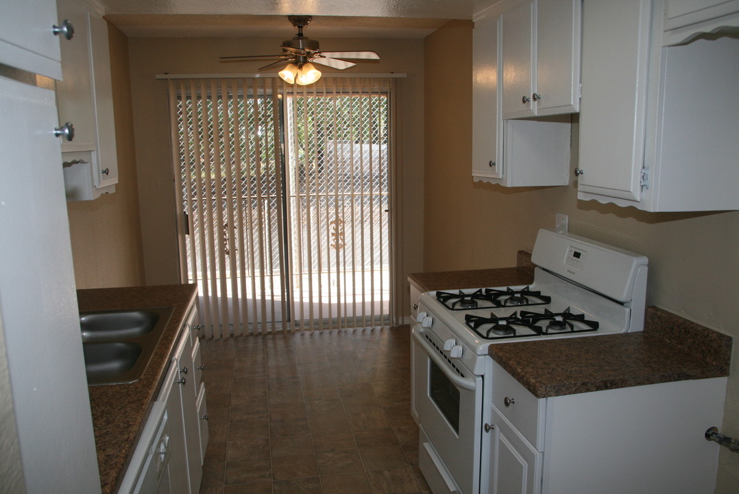 Villa De Oro Apartments Photo