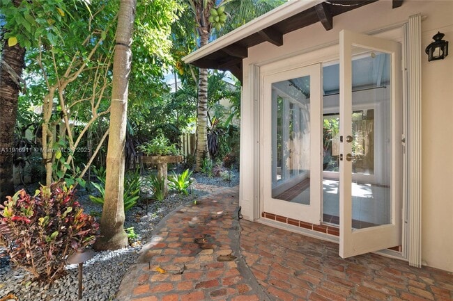 3791 El Prado Blvd in Miami, FL - Building Photo - Building Photo