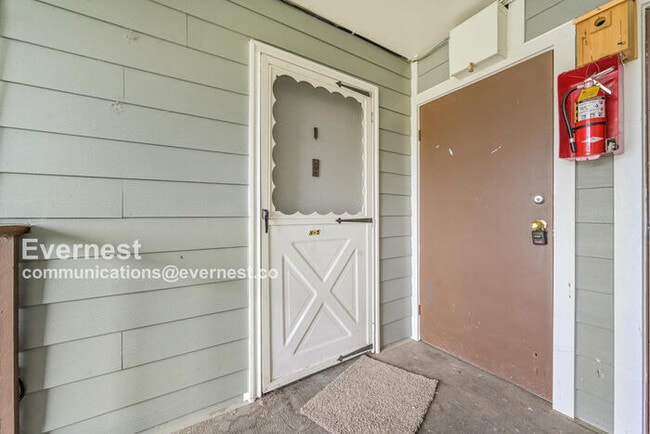 16359 W 10th Ave in Golden, CO - Building Photo - Building Photo