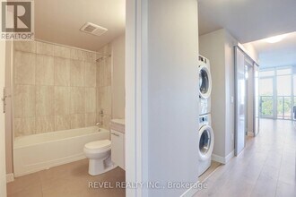 308 Lester St in Waterloo, ON - Building Photo - Building Photo