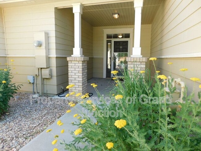 733 Lakeview Ct in Grand Junction, CO - Building Photo - Building Photo