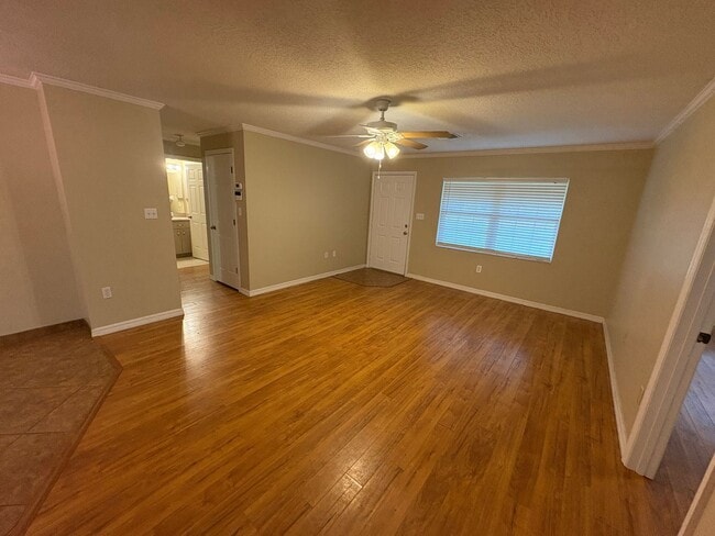 36116 Michigan Dr in Eustis, FL - Foto de edificio - Building Photo