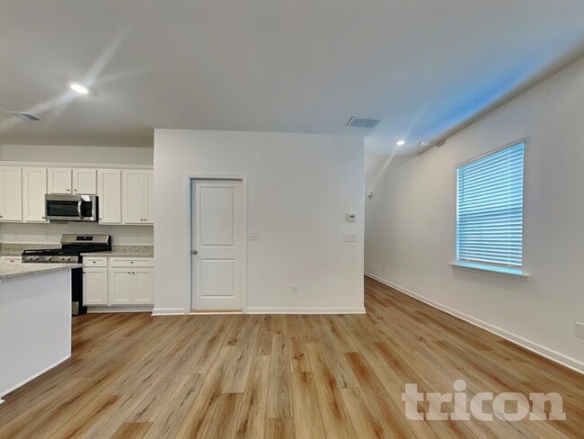 2464 Lennox Rd SE in Conyers, GA - Building Photo - Building Photo