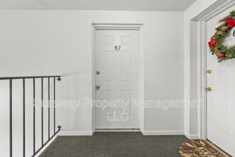 57 Cranberry Ct in Evesham, NJ - Foto de edificio - Building Photo
