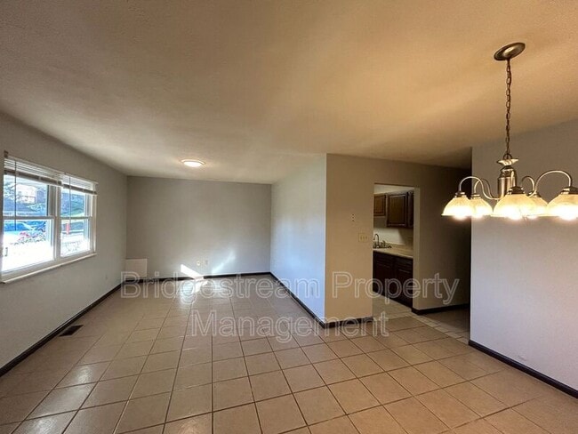 103 Candlewood Ct in Germantown, OH - Building Photo - Building Photo