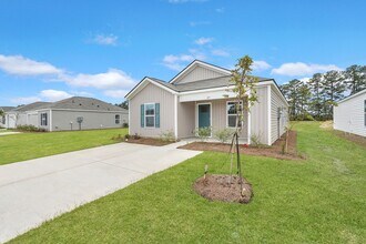 45 Arrowhead Wy in Port Wentworth, GA - Building Photo - Building Photo