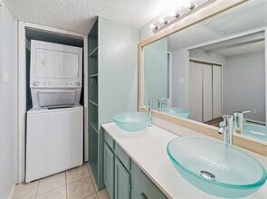 9835 Walnut St in Dallas, TX - Building Photo - Building Photo