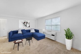 Croydon Manor Apartments in Silver Spring, MD - Foto de edificio - Building Photo