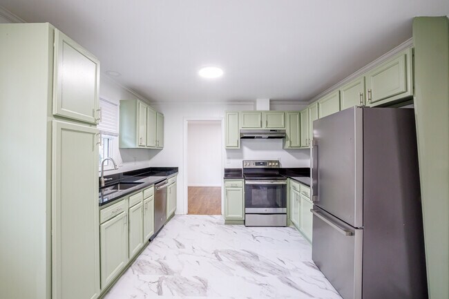 2692 Whites Mill Ct in Decatur, GA - Building Photo - Building Photo