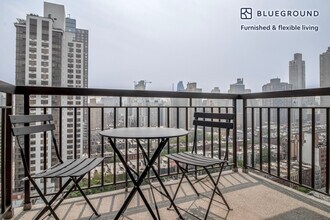 354 E 91st St in New York, NY - Building Photo - Building Photo