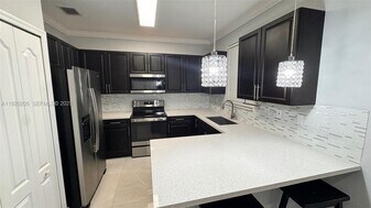 14962 SW 9th Terrace in Miami, FL - Building Photo