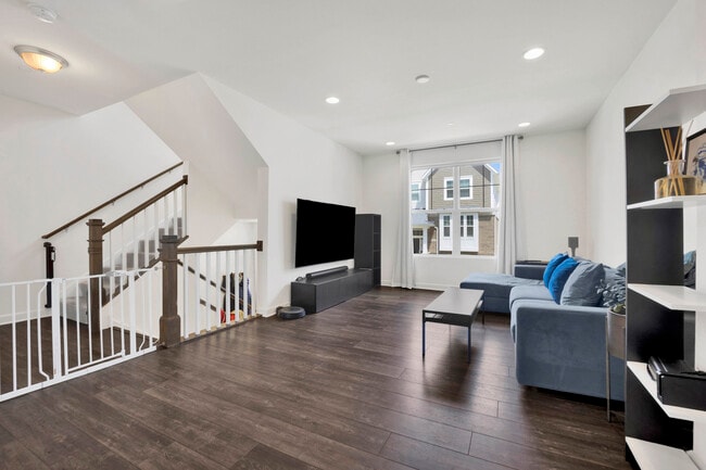 1951 Kingsley Cir in Northbrook, IL - Building Photo - Building Photo
