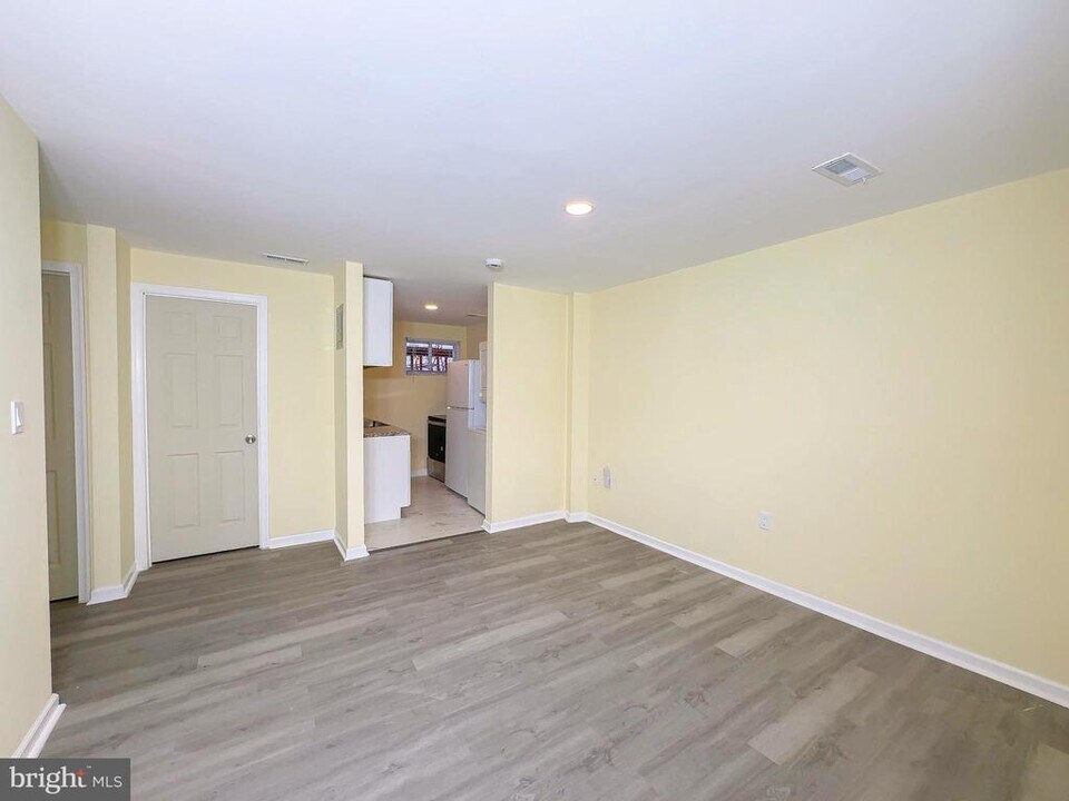 9614 Meadow Lark Ave in Upper Marlboro, MD - Building Photo