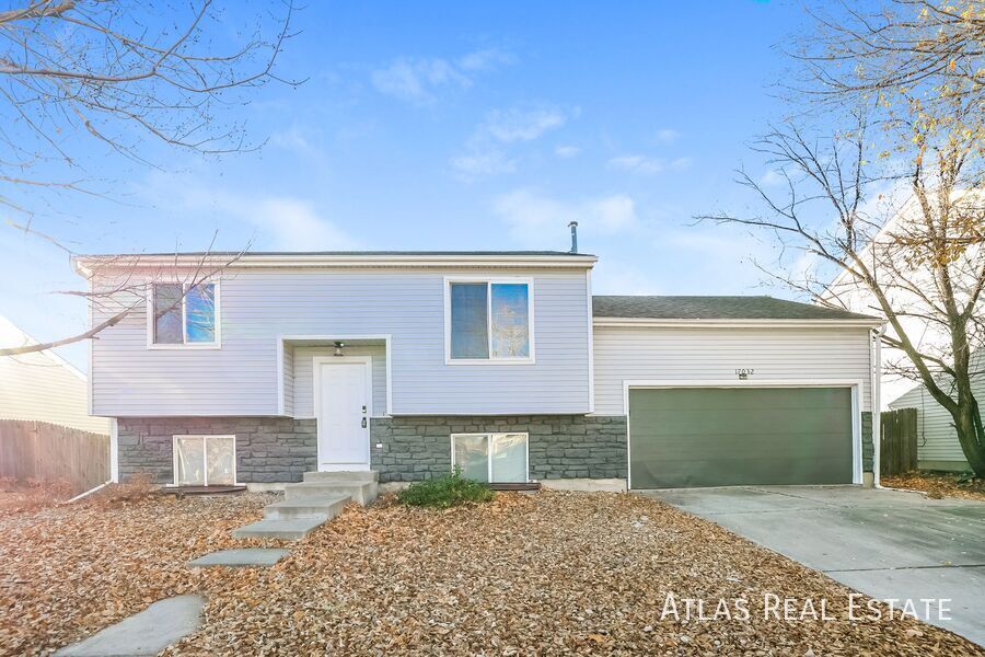 17032 E Arkansas Dr in Aurora, CO - Building Photo