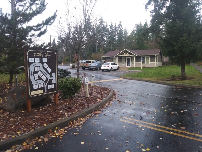 Abbey Lane Apartments in Port Orchard, WA - Foto de edificio - Building Photo