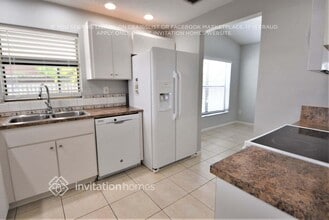 11521 SW 52nd St in Cooper City, FL - Foto de edificio - Building Photo