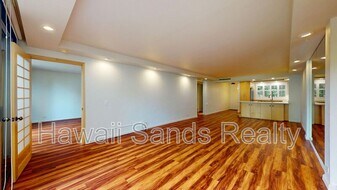 500 Lunalilo Home Rd in Honolulu, HI - Building Photo