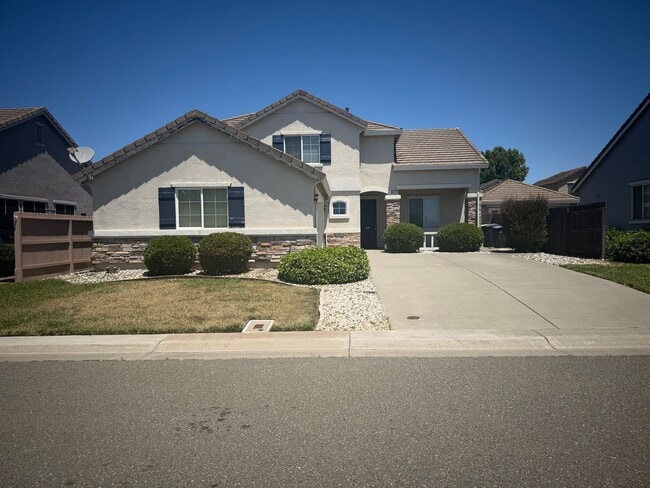 property at 1613 Little Rock Cir