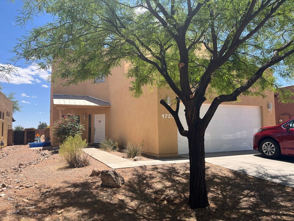 1720 Knowlton St in Sierra Vista, AZ - Building Photo