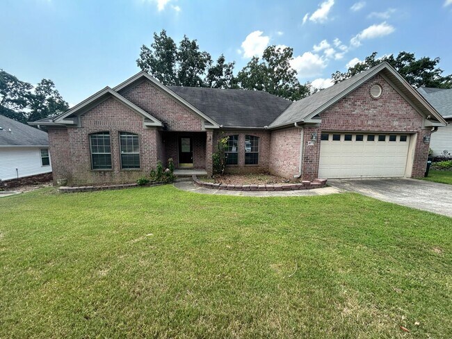 property at 4073 Willow Glen Cir