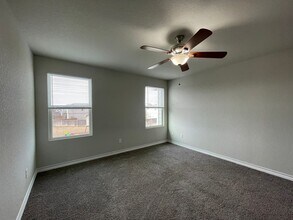 16905 Showdown Path in Selma, TX - Building Photo - Building Photo