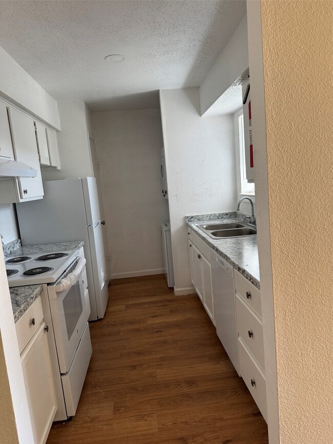 12615 Brookglade Cir