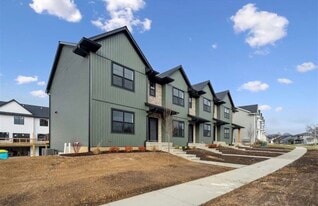 4749 Preston Ln in Iowa City, IA - Building Photo