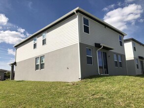 3079 Bella Vista Dr in Davenport, FL - Foto de edificio - Building Photo