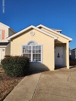 11728 Seashore Ln in Panama City Beach, FL - Building Photo