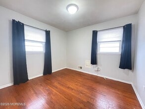 73 Park Ave in Keansburg, NJ - Building Photo - Building Photo