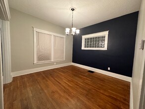 813 Reading Rd in Louisville, KY - Building Photo - Building Photo