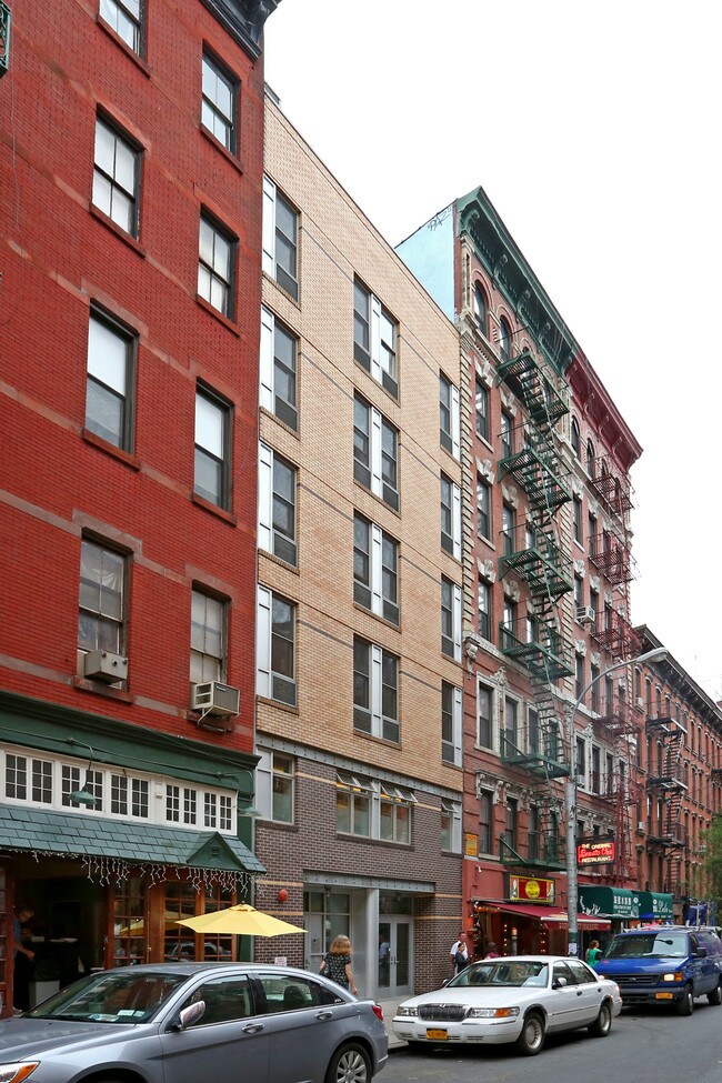 176 Mulberry St