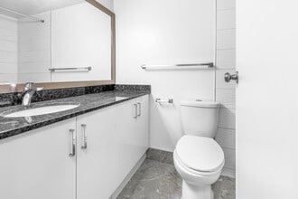 Ekota Manor in Edmonton, AB - Building Photo - Building Photo