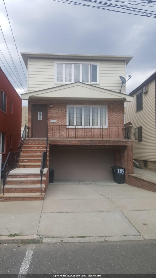 property at 159 W 21st St
