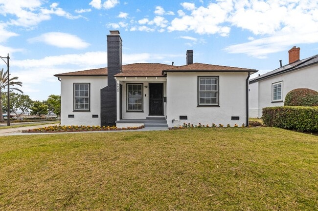 property at 9829 S 7th Ave