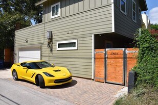 1707 Garden St in Austin, TX - Building Photo