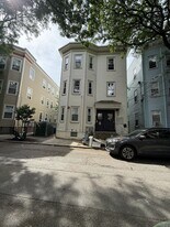 12 Marcella St in Cambridge, MA - Building Photo