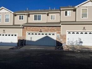 4024 Diamond Ridge View in Colorado Springs, CO - Building Photo - Building Photo