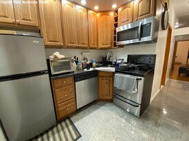 87 Prince St, Unit 2R in Boston, MA - Building Photo
