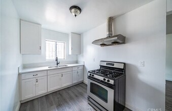 1515 E 20th St, Unit 1 in Long Beach, CA - Building Photo - Building Photo