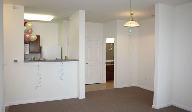 The Preserve at Crossroads in Waterloo, IA - Building Photo - Building Photo