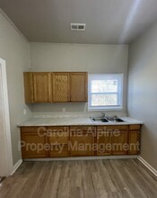 705 Live Oak St in Shelby, NC - Building Photo - Building Photo