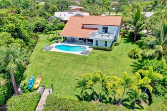 141 Pine Hill Trail W in Tequesta, FL - Building Photo - Building Photo