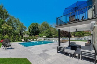 630 Wild Cherry Way in Southold, NY - Building Photo - Building Photo