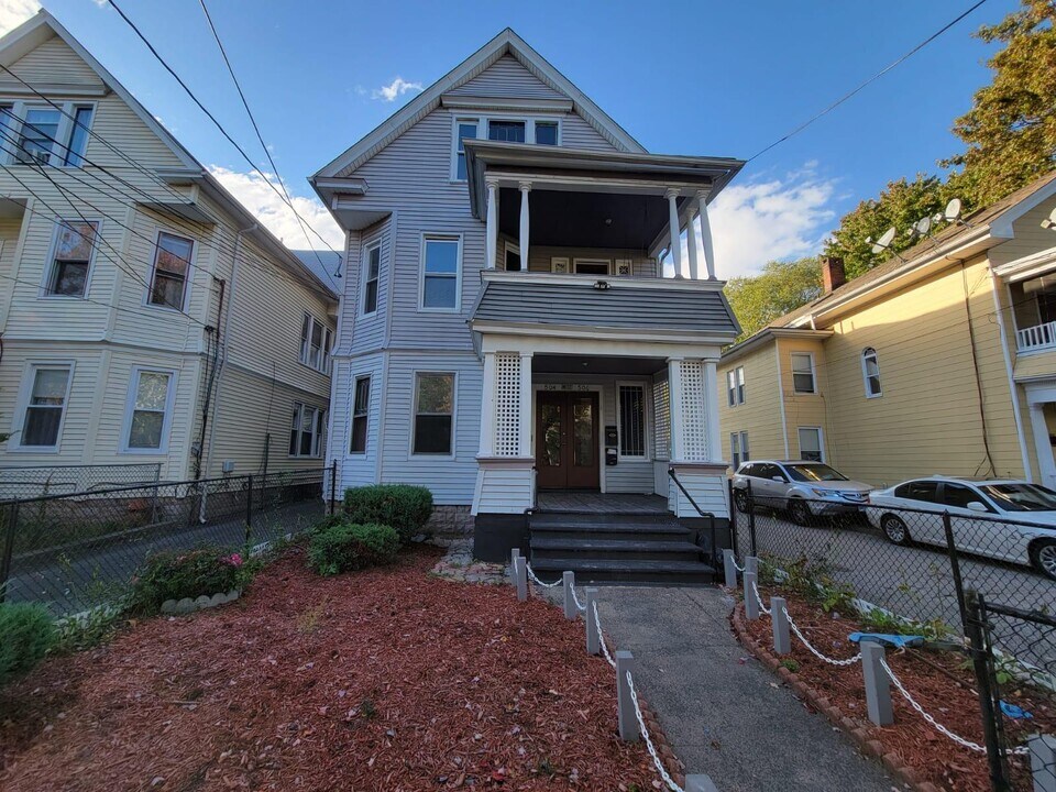 504 Winthrop Ave, Unit 2 in New Haven, CT - Building Photo